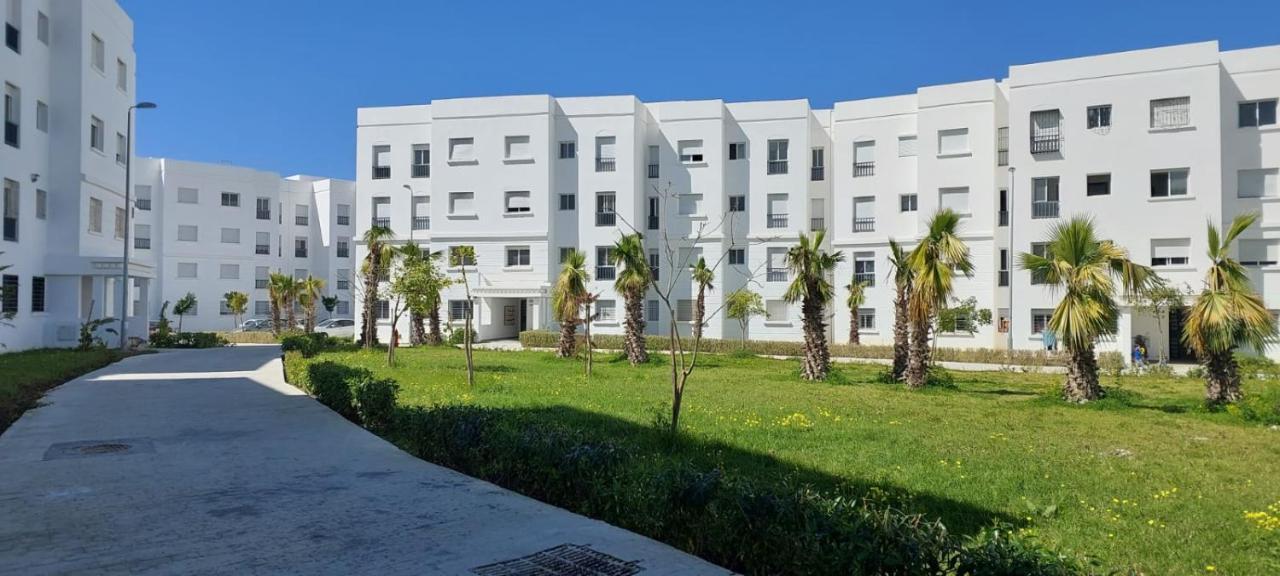 Beachside 2 Bedroom Apartment In Diplomatic Forest Tangier With Free Parking Екстер'єр фото